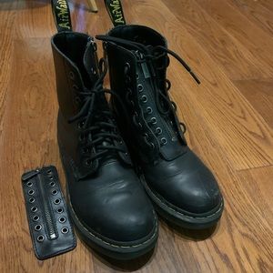 Dr Martens 1460 pascal front zip
